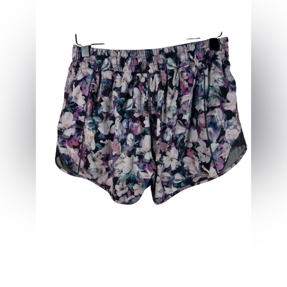 Lululemon Hotty Hot Shorts II 2.5 Utopia Deep Phantom Size 8 Floral Running - Picture 4 of 7
